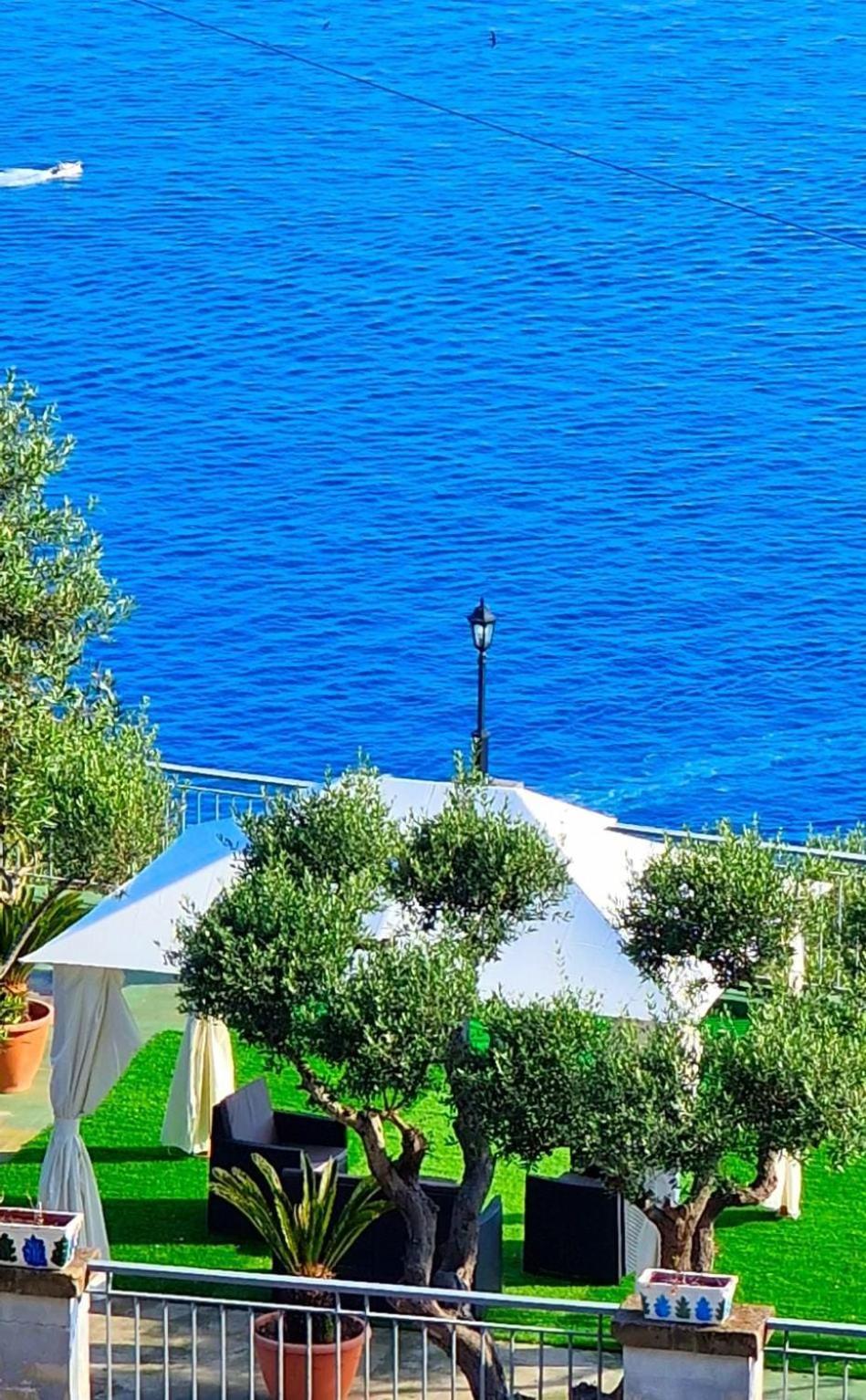 Ferienwohnung Casale I Tre Diamanti Massa Lubrense Exterior foto